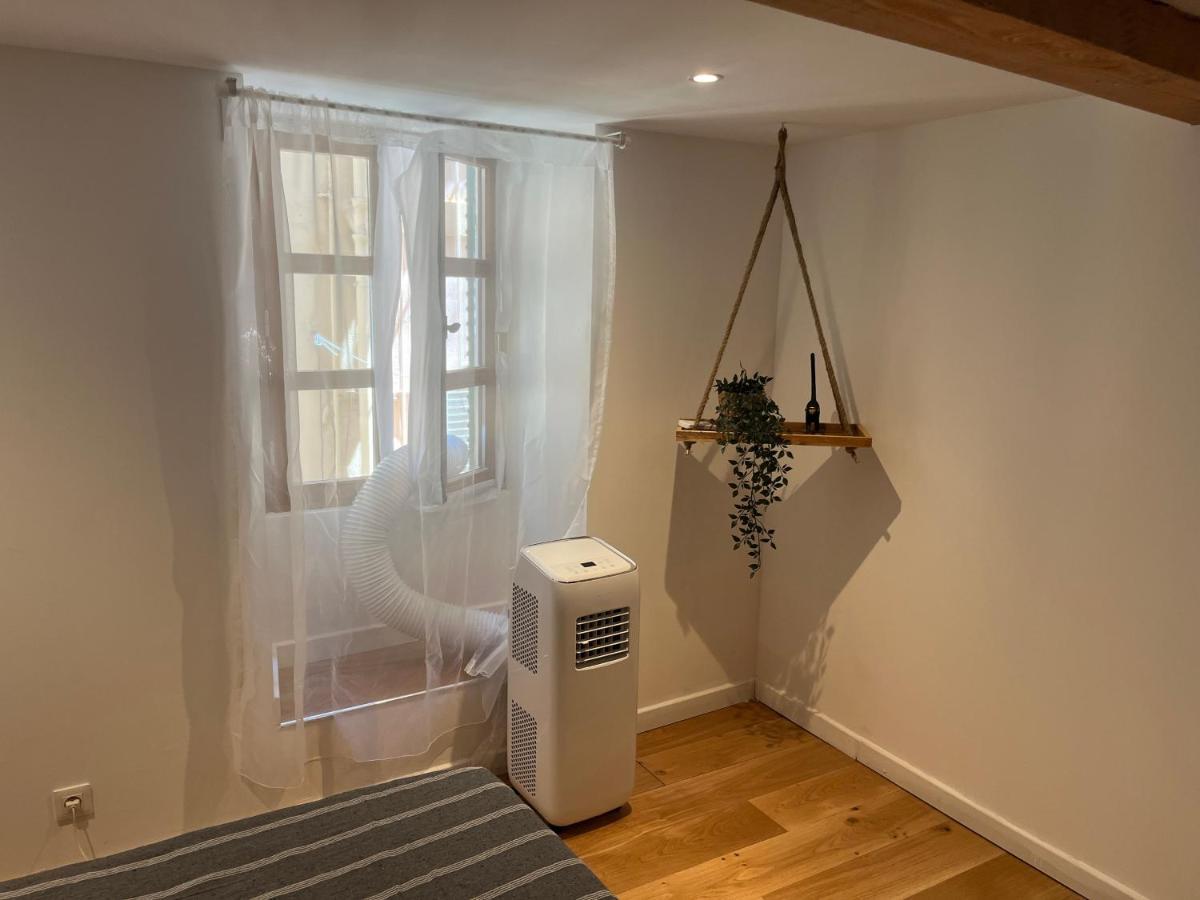 Historical Rue Longue Apartment Menton Ngoại thất bức ảnh